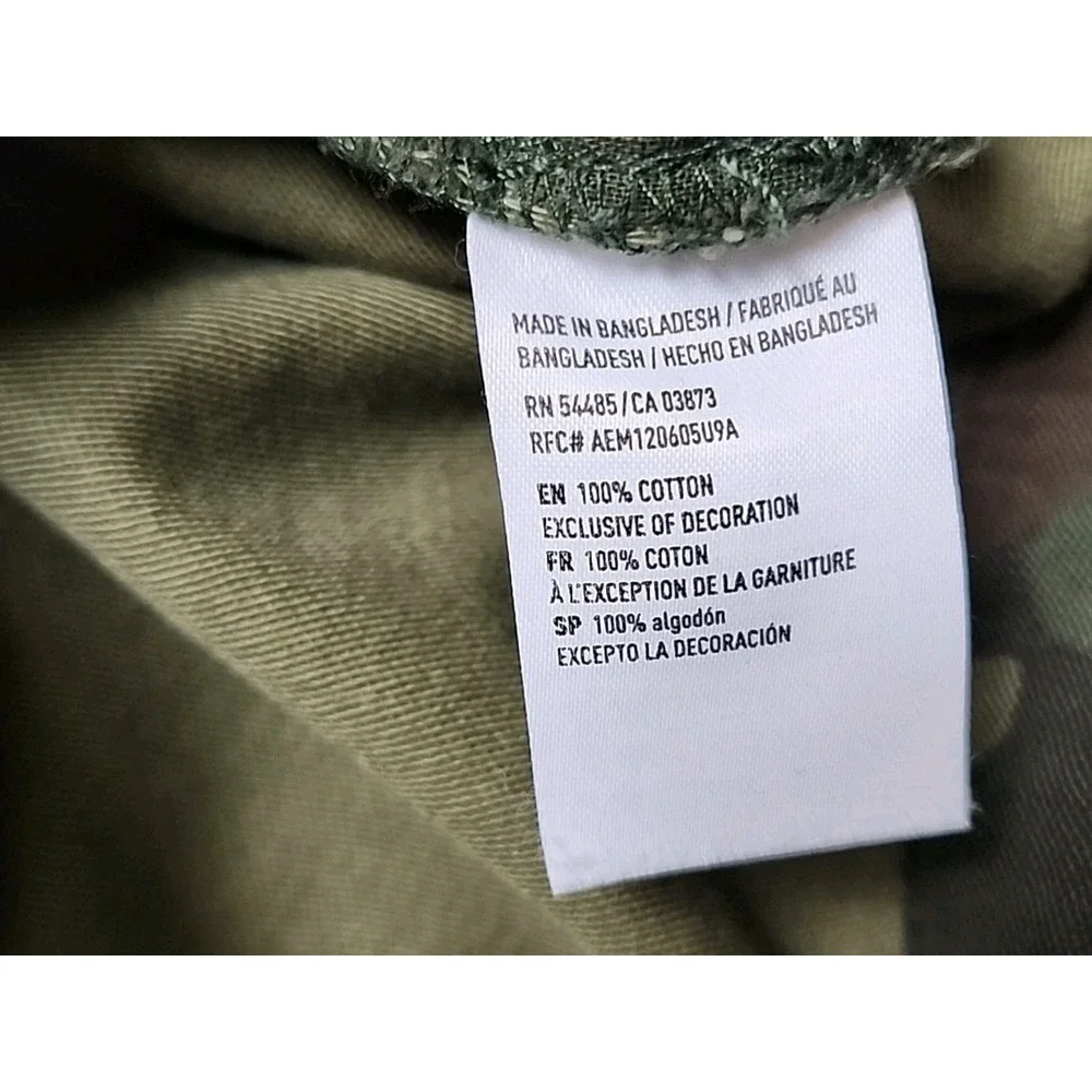 American Eagle AEO‎ Green Camo NAH Embroidered Heart Utility Jacket L Buttons
